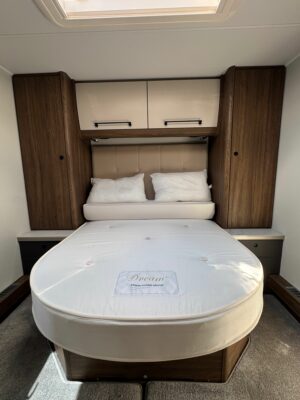 2026 Buccaneer Starliner Barracuda caravan island bed