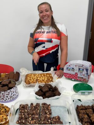 Paralympian Hannah Cockroft judges the Great Caravan Guard Bake Off