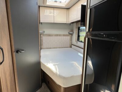 2026 Buccaneer Quantum F-4F bed