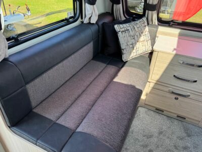 2026 Elddis Avanté Apex 550 caravan lounge