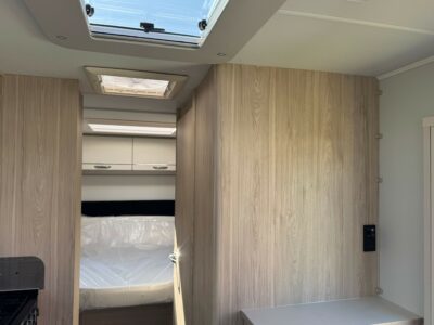 Elddis Avante Apex caravan