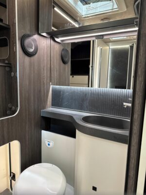 2026 Mobilvetta Kea Kompakt 55 motorhome washroom