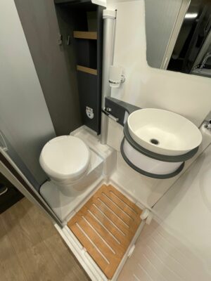 2026 Laika Kosmo Supremo 60 campervan washroom