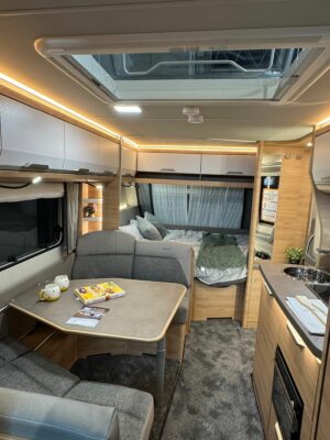 Knaus Sudwind 580 QS caravan