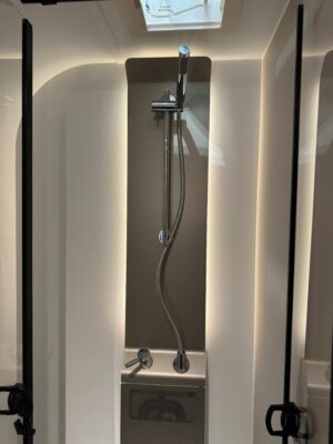 2026 Adria Adora 612 DL Seine caravan shower