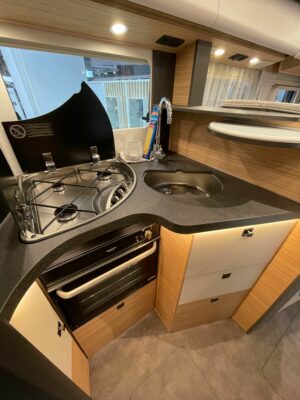 2026 Malibu I 470 RB-LE K motorhome kitchen
