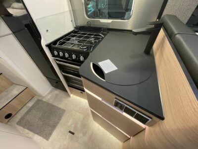 2026 Hymer B-MC I 600 motorhome kitchen