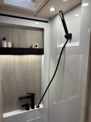 2026 Bürstner Signature SFT 7.5 motorhome shower