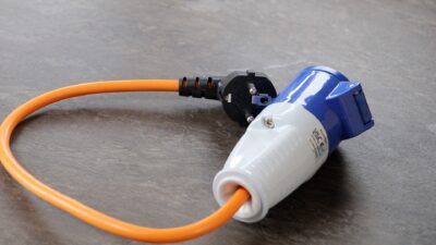 EU adaptor lead for caravanning in Europe