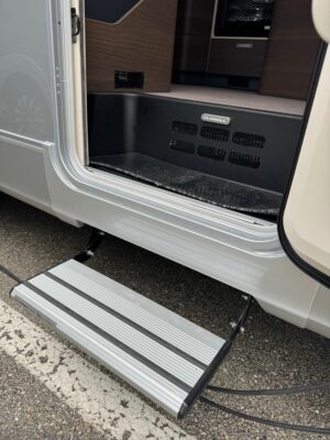 2027 Adria Coral Supreme 670 SL motorhome step